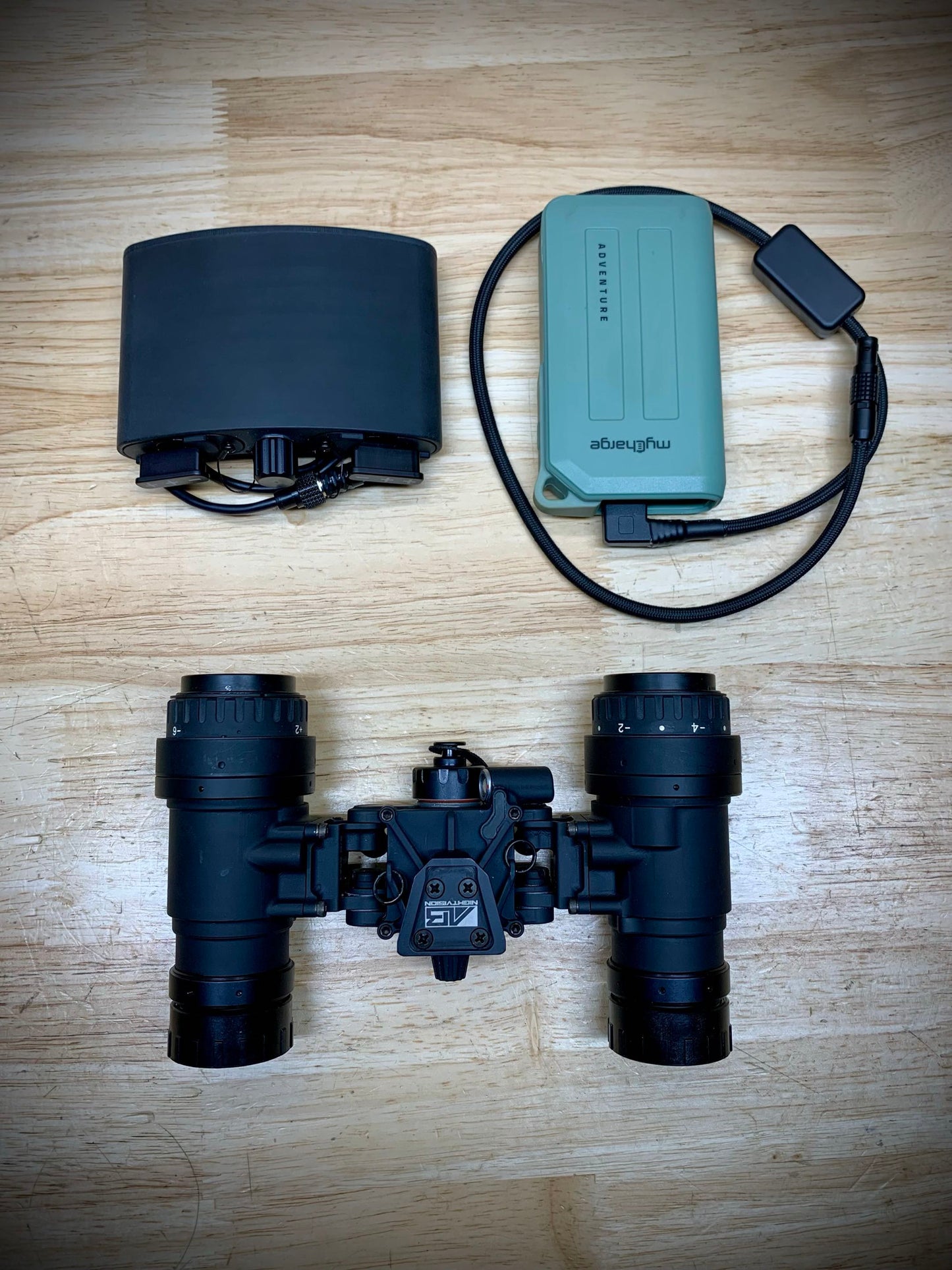GRID-DOWN POWER CABLE (GDPC) USB to ANVIS LEMO